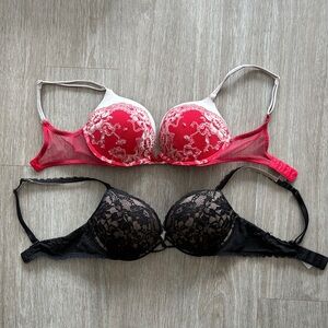 2 Victorias Secret Bombshell/Miraculous Plunge Bras Size 32C